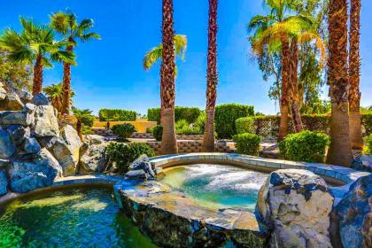 Cool Pool Retreat - image 5