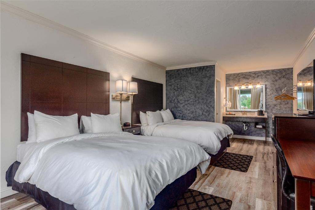 Fairway Inn - main image