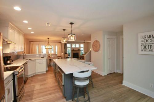 53011 Lakeshore Dr. - image 2