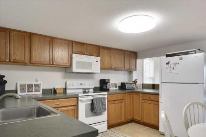 Spacious Home Walk to Beach Shops and Dining! - image 3