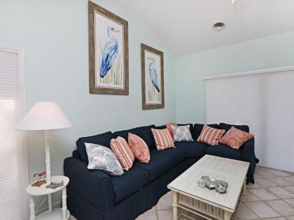 Sea Colony West Pine - image 6
