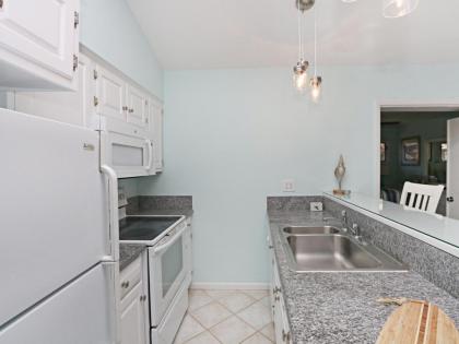 Sea Colony West Pine - image 9
