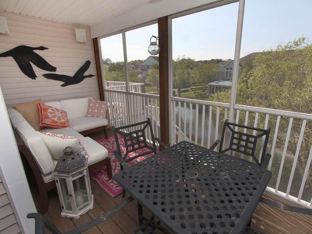 Sea Colony Pinewood - image 3