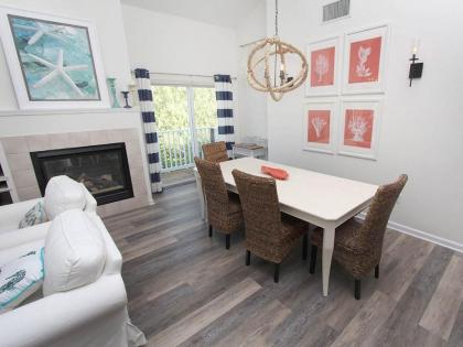 Sea Colony Pinewood - image 9