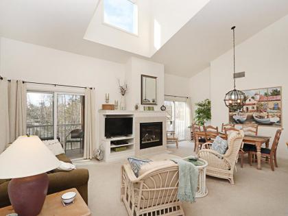 Sea Colony Pinewood III - image 4