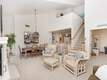 Sea Colony Pinewood III - image 7