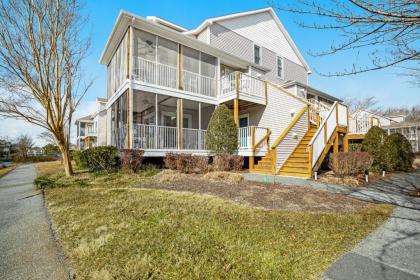 Sea Colony   55040 Pine Lake Delaware