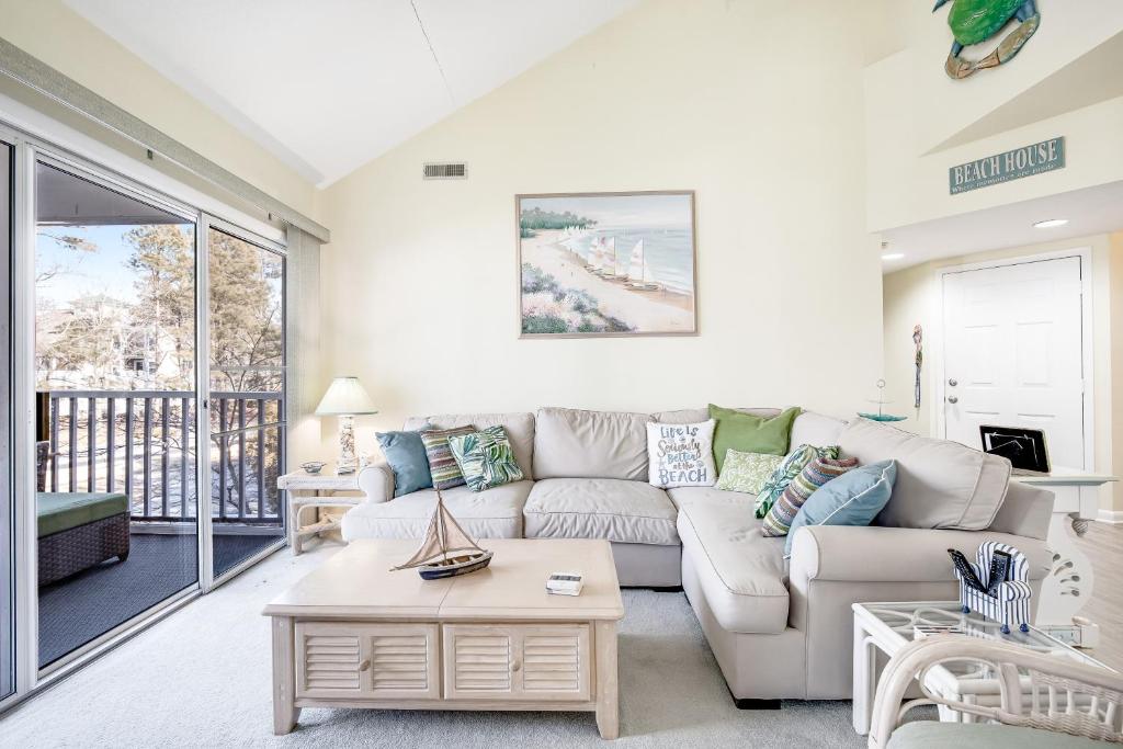 Sea Colony - 14001 Tall Pines - main image