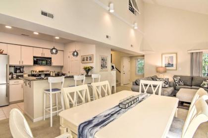 Sea Colony Condo with Balcony - Walk to Town! - image 8
