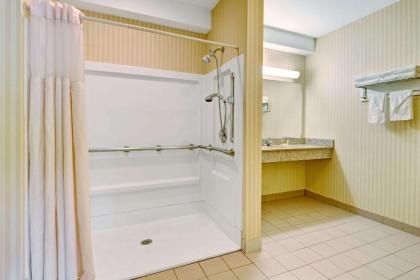 Days Inn by Wyndham Bethel - Danbury - image 15