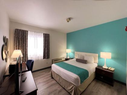 Howard Johnson by Wyndham Bethel - image 12