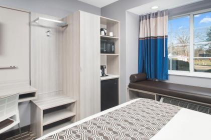 Microtel Inn & Suites by Wyndham Bethel/Danbury - image 11