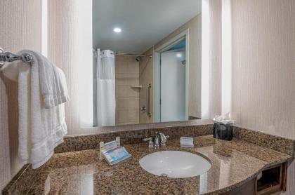 Hilton Garden Inn Bethesda - image 6