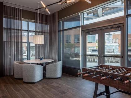 Bluebird Suites Near Chevy Chase - image 8