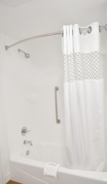 Hampton Inn & Suites Bethlehem - image 15