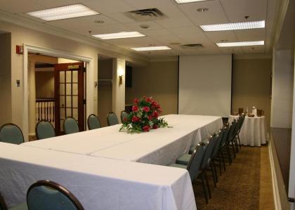 Hampton Inn & Suites Bethlehem - image 2