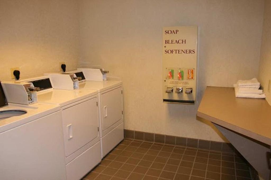 Hampton Inn & Suites Bethlehem - image 3