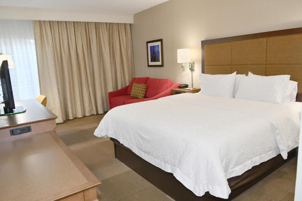 Hampton Inn & Suites Bethlehem - image 5