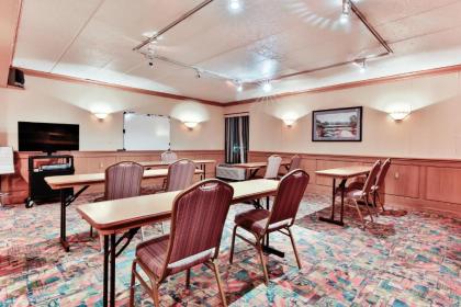 The View Inn & Suites Bethlehem / Allentown / Lehigh Airport - image 11