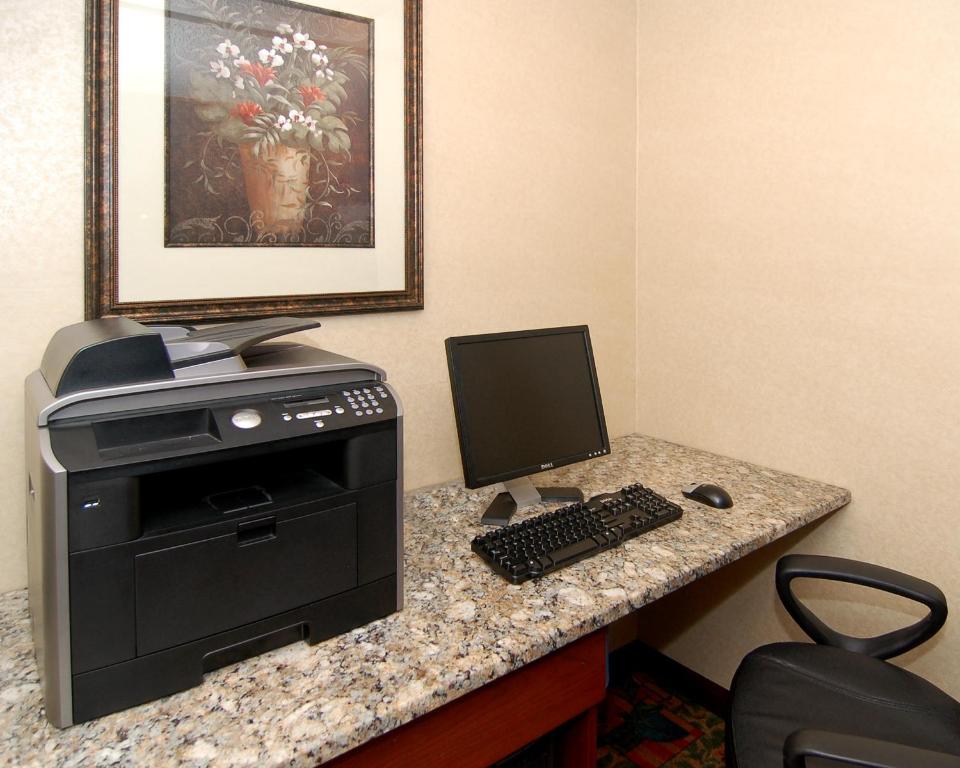 The View Inn & Suites Bethlehem / Allentown / Lehigh Airport - image 2
