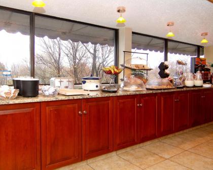 The View Inn & Suites Bethlehem / Allentown / Lehigh Airport - image 4