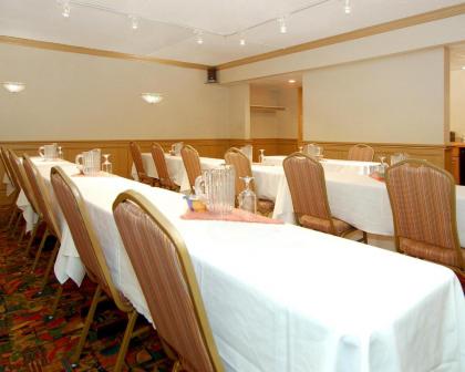 The View Inn & Suites Bethlehem / Allentown / Lehigh Airport - image 5