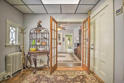 Quaint Beverly Townhome Walk to Beach and Downtown! - image 6