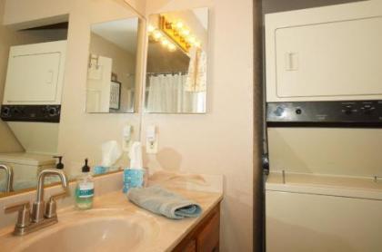 Coy Cottage - image 5