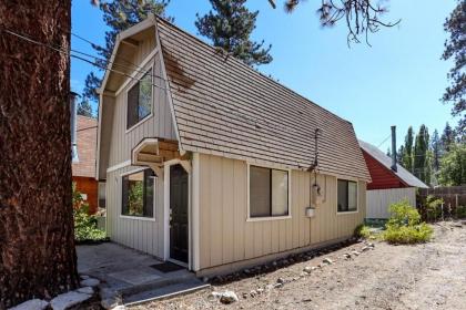 mojave Getaway   1958 by Big Bear Vacations California