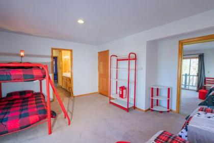 Moonridge Treehouse - image 10