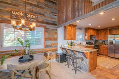 Silver Pine Lodge - image 13