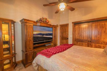 Silver Pine Lodge - image 8