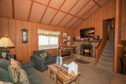 Bear Mountain Retreat by Big Bear Cool Cabins - image 4