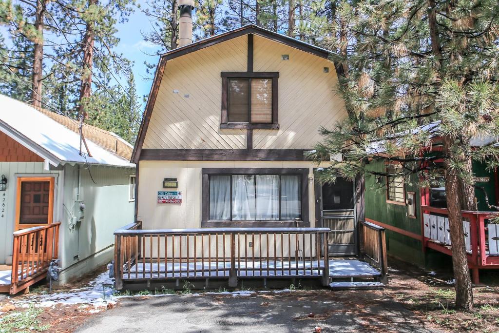 The Lingard by Big Bear Cool Cabins - main image