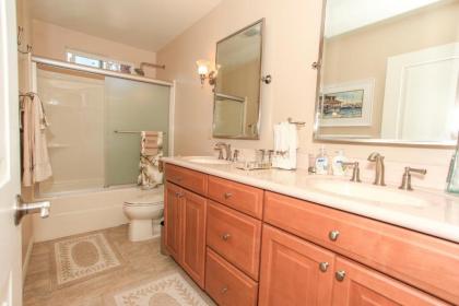 Glenview Getaway - image 3