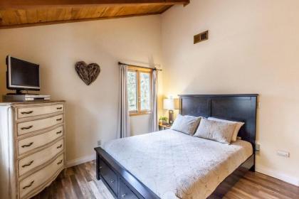 Bear Claw Cabin - image 12
