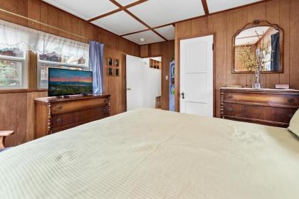 The Petite Cabin - image 17