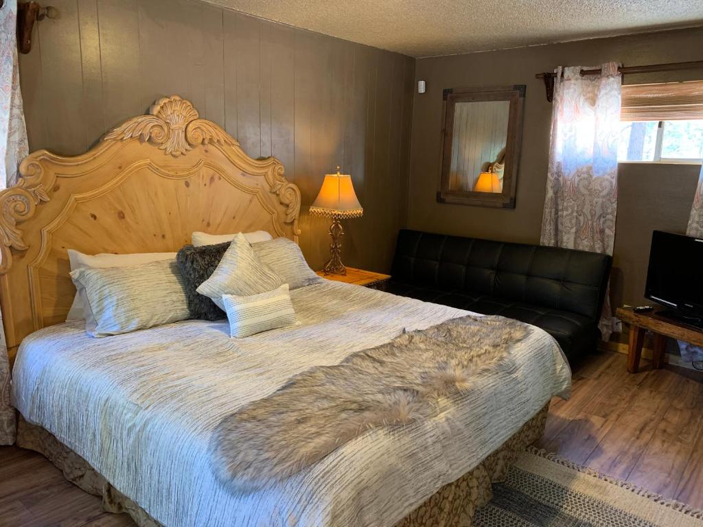 Grey Squirrel Resort - image 3