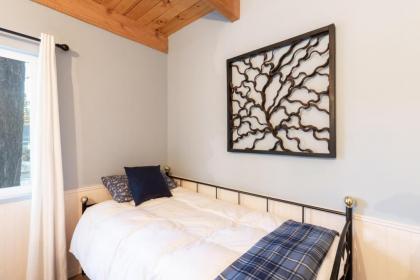 Blue Bear Chalet #2045 by Big Bear Vacations - image 7