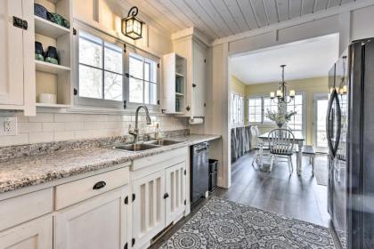 Charming Couples Cabin with Deck on Eagle Lake! - image 3
