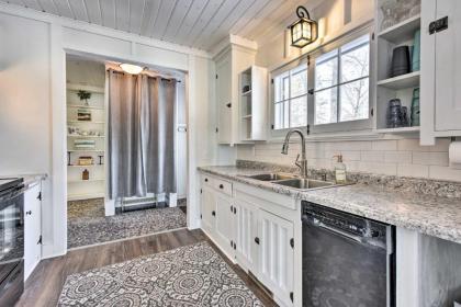 Charming Couples Cabin with Deck on Eagle Lake! - image 5