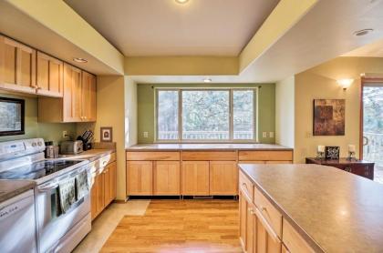 Bigfork Village Home 1 Mi to Flathead Lake!
