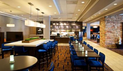 Courtyard by Marriott Boston Billerica Bedford - image 11