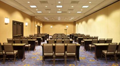 Courtyard by Marriott Boston Billerica Bedford - image 8