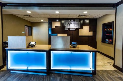 Holiday Inn Express Hotel & Suites Billings an IHG Hotel - image 5