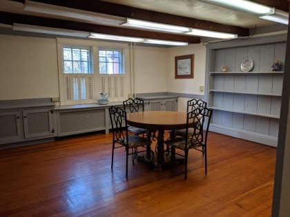 Spruce Lane Lodge and Cottages - image 12