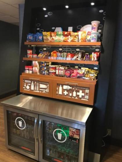 Hampton Inn Birmingham-Trussville - image 2