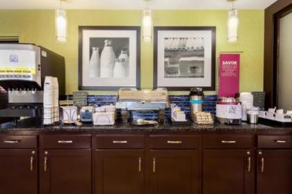 Hampton Inn Birmingham-Trussville - image 4