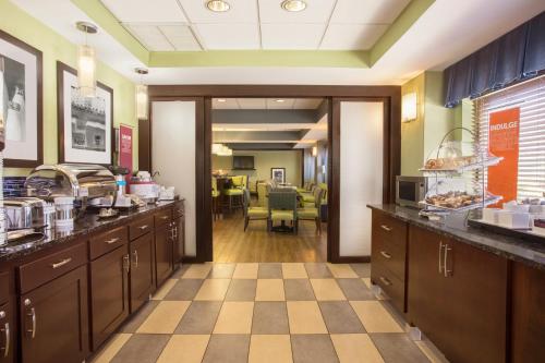 Hampton Inn Birmingham-Trussville - image 5