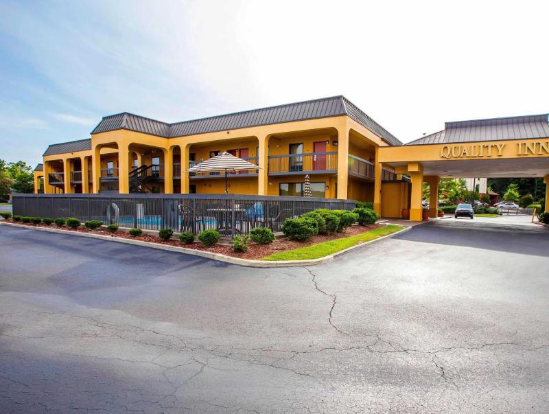 Quality Inn Airport - Southeast - main image